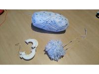 Set à pompon facile. easy pompon kit by Papa_Marco