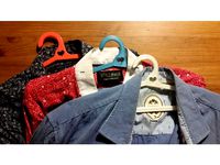 Small clothes hanger / Kleiderbügel by P4RHELI4