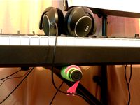 Headphone wire hook by champystile