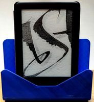 Stojan pre čítačku Kindle by McLareniak