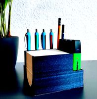 Pen holder by Joe_der_Jongleur
