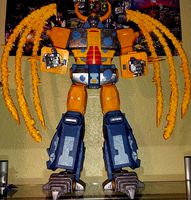 Haslab Unicron separate wing rings in robot mode by bynt-matrix