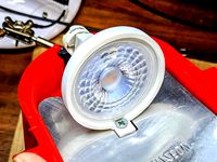 Mounting bracket for LED lamp by t0b1