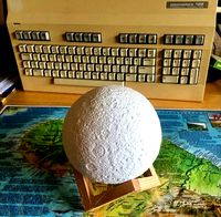 Better fitting cap for Moon Lamp 5 inch by Barkfin
