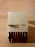 desk SD / micro-sd card holder by dlaurens