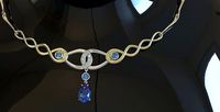 NECKLACE ON THE NECK OF VVV | 3D