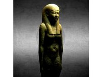 Ptolemaic statue of a woman by GeoffreyMarchal