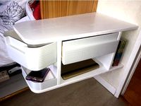 Table de nuit suspendue bois et plastique (Bedside table suspended wood and plastic) by cyril50