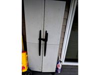 Black & Decker Utility Cabinet door latch by JellyTitan
