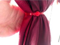 Flexible Curtain Strap by Qrome