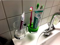 dental glass replacement by sauri