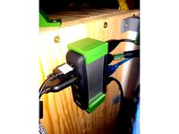 7 port USB hub holder by Langschwert