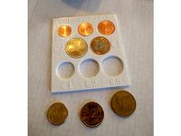 Euro Coin Holder by larsrc