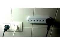 Wandhalter für Euro-Stecker (SchuKo) by dudu665