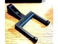 Hanger for a LIGHT guitar by bzqp