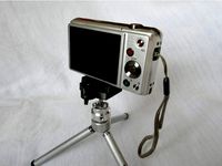 Mini Quick Release System For Compact Cameras by xavan