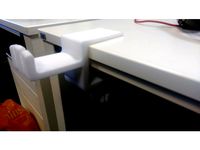 Headphone holder by BigRedButton