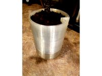 Self Watering Planter Scaleable by psulek