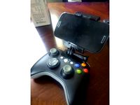 Xbox 360 Wireless Controller Phone Mount by vskid3