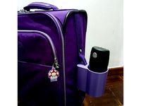 Cup holder for carry-on luggage by joaolsneto