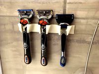 Men Razor Holder by streamarcanine