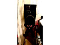 Speaker Stands  by sourmuffin