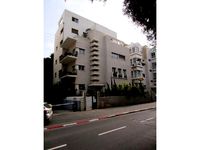 Bauhaus Rothschild Blvd 118, Tel Aviv-Yafo by rimmer2049