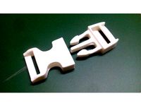 Plastic buckles for 20mm straps | Plastikschnallen für 20mm Gurte by Makeoneortwo