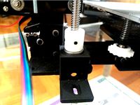 Lead screw bearing holder with bracket by Franivelius