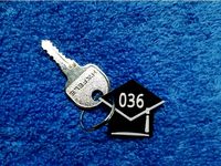 Graduation cap/Maturitní čepice - Keytag photo by deenush