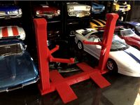 1:18 & 1:24 Scale Car Lifts by Angrybird12