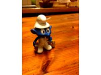 Handy Smurf by Rafflem