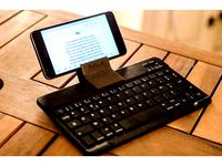 Bluetooth Keyboard iphone android smartphone stand by fabfadet