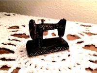 Singer Sewing Machine Keyring by craeen
