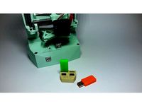 USB Poly Holder by poly3dp