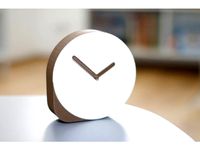 Simple Table Clock by typhoon21