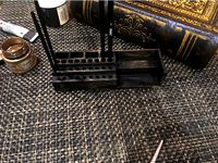 Paintbrush holder by jixx