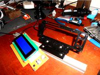 Smart LCD Holder V2 by ebraiman