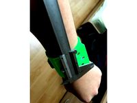 Magnetic bracelet for metal tools by CoPOrt