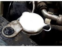 Nissan Almera/XTrail/Note/Leaf windshield washer tank cap with chain by mosave