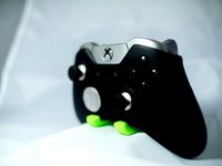 Max's Xbox One Elite Wireless Controller Wall Mount - "Proto X" by MizzrBear