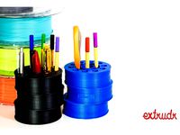 Drunken spool pen holder by Extrudr