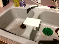 Sink Cutting Board holder by Leapnlarry