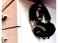 Easy To Print Headphone Hanger/Mount by Anders644PI