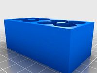 Battery Holder by RalphTWLlama