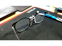 broken glasses's nose pad by mrjkd1