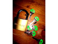 Padlock key cap by Langschwert