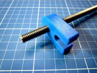 Printable Anti Z-Wobble Tr 8x1,5 for 8mm Rods nonBackslash by Hackbert