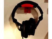 simple wall mounted headphone mount by bradyhoover_designs