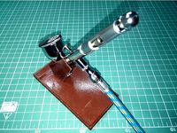 TNT Airbrush Stand by Makcumus